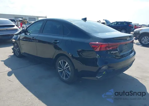 2023 Kia Forte Lxs z USA, uszkodzony, nr VIN 3KPF24AD7PE551718